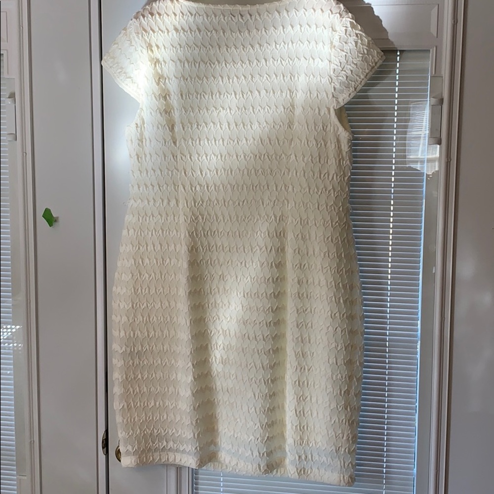Dress - Picture 4 of 4